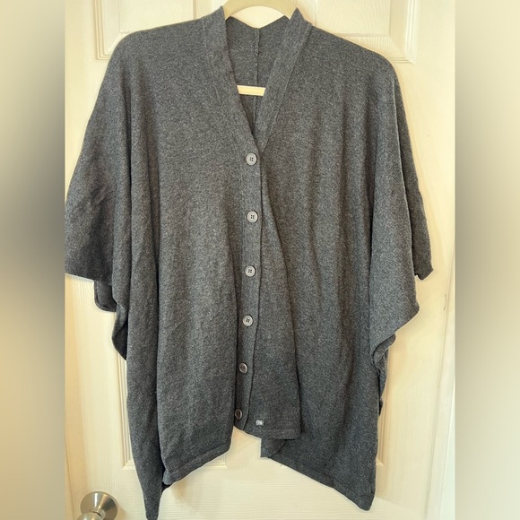 FIG Dark Gray Button-Up Poncho - Picture 1 of 7